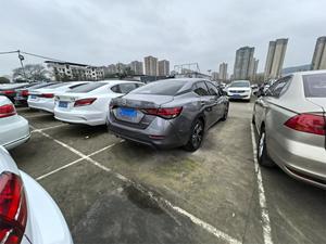 Nissan Sylphy berline d'occasion 2020 - 1.6L CVT automatique, intérieur spacieux, coffre de grande capacité, véhicule familial fiable - Product Image 5