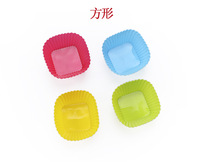 Moules à cupcakes en silicone réutilisables sans BPA de 2,75 pouces, antiadhésifs, pour la pâtisserie, les fêtes et les boulangeries