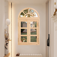 Fenêtre en bois massif de pin européen cintrée, non peinte, pour la décoration de cour et de balcon, directement de l'usine.