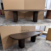 OAKEN Esszimmer Moderner Massivholz Rechteckiger Esstisch mit Abgerundeter Tischplatte und Gerilltem Säulenfuß Wohnmöbel