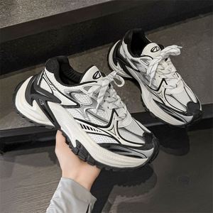 Nouvelles Chaussures de Sport à Plateforme Amortissante et à Lacets, Semelle Intermédiaire en Caoutchouc, Respirantes en Maille, Tendance pour Couples - Product Image 6