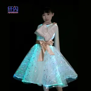 OEM ODM儿童舞蹈服装塑料光纤面料夜光连衣裙表演穿女童连衣裙