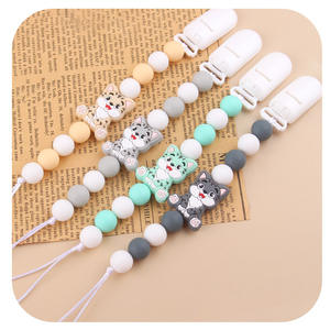 <span class=keywords><strong>Nombre</strong></span> personalizado soporte para chupete de bebé <span class=keywords><strong>con</strong></span> patrón de dibujos animados Clip Cadena de silicona cuentas para la dentición pezones Clip Baby Shower regalo - Product Image 2