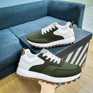 รองเท้าลำลองของผู้ชายใหม่พื้นรองเท้านุ่มสบายระบายอากาศได้ดีสีบล็อกและทนต่อการสึกหรอแต่เพียงผู้เดียวรองเท้ากีฬาสไตล์เดิน - Product Image 2