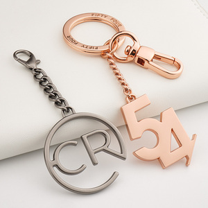 Llavero de metal personalizado en oro rosa <span class=keywords><strong>con</strong></span> logo circular cepillado en bronce, colgante metálico <span class=keywords><strong>para</strong></span> bolso <span class=keywords><strong>con</strong></span> <span class=keywords><strong>cadena</strong></span> y cierres de langosta <span class=keywords><strong>para</strong></span> bolsos de mano - Product Image 1