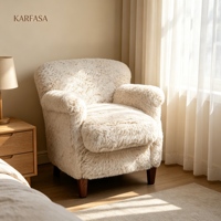 Fauteuil club en polaire Teddy, fauteuil en fausse fourrure blanc crème, confortable et moelleux, avec accoudoirs roulés et pieds en bois pour salon, chambre et chambre d'enfant