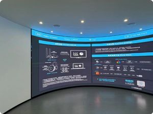 Écran LED transparent couleur argent, montage mural, installation fixe en intérieur, écran Full HD - Product Image 3
