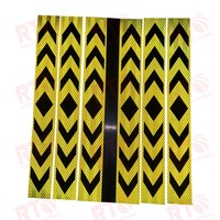 5CMX90CM autocollant de voiture auto-adhésif jaune citron imprimé flèche noire autocollant de bande réfléchissante de sécurité acrylique pour le marché des EAU