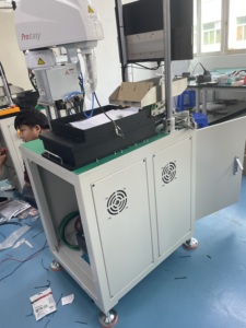 หุ่นยนต์ SCARA สำหรับหยิบจับและจัดตำแหน่งชิ้นส่วน หุ่นยนต์แบบซีเรียลพร้อมระบบ PLC และระบบวิชั่นมอเตอร์ ความเสถียรสูง วัสดุเปลี่ยนแปลงได้อย่างยืดหยุ่น - Product Image 4