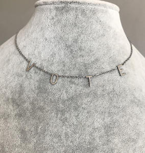 Fabbricazione 2023 donne gioielli <span class=keywords><strong>in</strong></span> oro collana Custom semplici ciondoli lettere ciondolo iniziale oro <span class=keywords><strong>Michel</strong></span> e Obama voto collana - Product Image 2