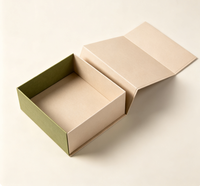 Boîte cadeau rigide en papier mat vert clair, écologique, en matériaux recyclés, biodégradable, avec fermeture magnétique, logo personnalisable
