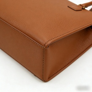 Sac à main en cuir pour femme, fabricant OEM, design haut de gamme personnalisé, cadeaux d'entreprise, sacs à main tendance pour femmes - Product Image 5
