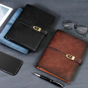 Cuaderno de Cuero Vacuno Hecho a Mano de Primera Calidad, con Hojas Sueltas, para Diario, Diario Recargable Vintage para Viajes, Cierre de Hebilla, A5 - Product Image 1