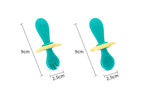 Ensemble cuillère et fourchette en silicone de vente chaude, ustensiles de sevrage pour bébé pour la première étape 6 mois + avec barrière anti-étouffement - Product Image 2