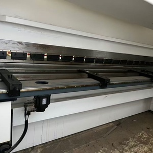Prensa Plegadora Hidráulica CNC Automática con Regla Trasera para Doblado de Acero - Product Image 6