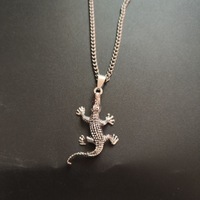 Collier Viking Vintage Nordique avec Pendentif Crocodile, Bijou Amulette Unique pour Hommes et Femmes, Cadeau Idéal