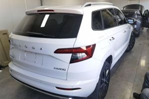 <span class=keywords><strong>Skoda</strong></span> Karoq <span class=keywords><strong>SUV</strong></span> 2022 TSI280 Turbo Edición Premium de <span class=keywords><strong>Segunda</strong></span> <span class=keywords><strong>Mano</strong></span> de Primera Calidad en China, Asientos de Cuero Automáticos, Techo Solar Panorámico R17 - Product Image 4