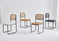 Chaise de salle à manger moderne de luxe en cuir rembourré, empilable, avec pieds en métal, couleur personnalisable pour la maison, le bureau et les salles à manger