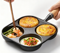 Poêle à petit-déjeuner en fonte à 4 trous, poêle à frire non revêtue pour œufs et burgers avec poignée en bois, compatible avec toutes les plaques de cuisson