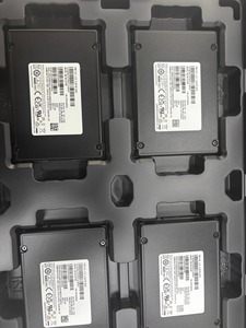 Unidad de estado sólido HORNG SHING Usada 1. 2 3,84 T SSD SATA 6Gbps PM1743 U.2 T - Product Image 5