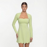 Robe de sport pour femmes à manches longues et col carré, antichoc, pour le golf et le tennis, avec jupe-culotte à volants pour le badminton et le tennis