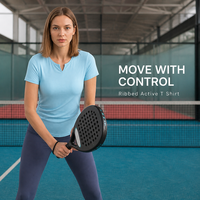 T-shirt de sport côtelé à manches courtes pour femme avec coussinets amovibles, idéal pour la gym, le yoga et le fitness, vêtement de sport féminin uni, personnalisable avec logo.