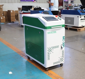 Limpiador Láser de Pulso Profesional Maxcool de 1kw 500w 300W, Fabricante Chino, Eliminación de Óxido Industrial, Limpieza de Madera y Mármol - Product Image 4