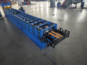 Machine de formage à froid pour tuiles de toit en métal, machine de fabrication de tuiles de toit en <span class=keywords><strong>acier</strong></span> - Product Image 2