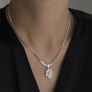S925 สร้อยคอเงินแท้ประดับมุกดอกไม้ 405 ซม. เครื่องประดับสำหรับผู้หญิงสวมใส่ทุกวัน - Product Image 1