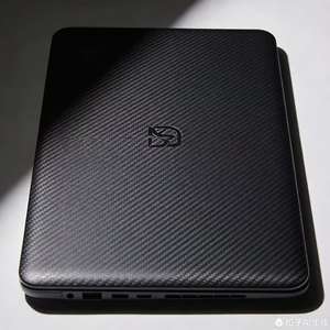 Étui pour ordinateur portable en fibre de carbone tissée en chevrons - Léger - Product Image 4