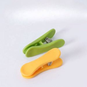 Pinces à linge robustes en plastique avec ressort puissant – Lot portable en vrac pour le linge, le camping et le stockage alimentaire, impression sérigraphique - Product Image 3