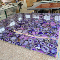 Comptoir de cuisine et crédence en pierre d'onyx agate violette naturelle sur mesure pour maison et villa