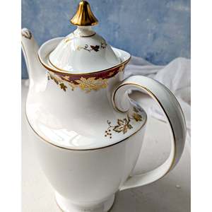 Gabriella P. Royal pour Windthrop Decoration, élégantes théières et bouilloires, cafetière - Product Image 2