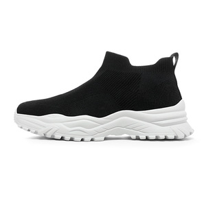 Zapatillas deportivas de malla transpirables y ligeras para hombre, estilo casual y moderno, ideales para el verano. - Product Image 1