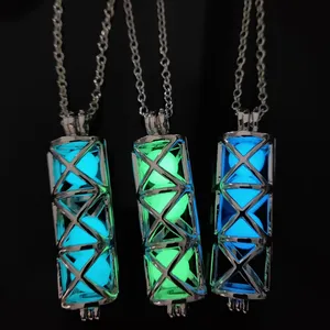 White Light Up Natural Raw Quartz Green LED Glow In Dark Pendant Necklace For Girls