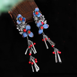 [Fabriqué à la main] Ensemble de pinces à cheveux haut de gamme en bleu dégradé avec pompons, de style chinois traditionnel, parfait pour le Hanfu et - Product Image 3