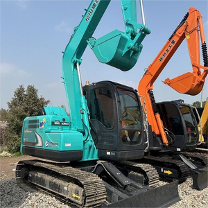 Mini tracteur Kobelco d'occasion de 7,5 tonnes SK75 pelle hydraulique sur chenilles moteur Yanmar inclus pompe à engrenages pour la vente - Product Image 3