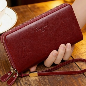 <span class=keywords><strong>Portafoglio</strong></span> Vintage con Protezione RFID per <span class=keywords><strong>Donna</strong></span> in Vera Pelle con Chiusura a Cerniera Blocco RFID <span class=keywords><strong>Portafoglio</strong></span> Lungo con Cinturino da Polso Staccabile (<span class=keywords><strong>Rosso</strong></span>) - Product Image 1