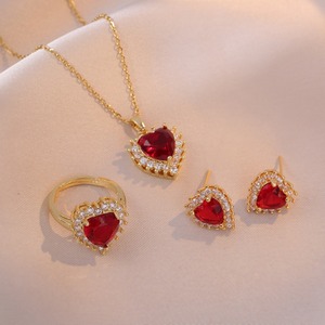 Juego <span class=keywords><strong>de</strong></span> Joyería <span class=keywords><strong>de</strong></span> Cuatro Piezas con Collar y Aretes <span class=keywords><strong>de</strong></span> Corazón Rojo para Mujer, Serie <span class=keywords><strong>de</strong></span> Moda <span class=keywords><strong>de</strong></span> Lujo <span class=keywords><strong>de</strong></span> Alta Gama - Product Image 1
