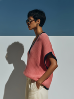 Pull décontracté pour femme, nouveau modèle, col en V, tricot ajouré, manches chauve-souris amples, fin, respirant, ajusté, polyvalent (100% Polyester, personnalisable)