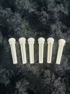 Venta al por mayor: Pernos de puente de guitarra de hueso genuino de primera calidad con punto de concha, clavijas de cuerda para guitarra acústica/folk, piezas de repuesto mejoradas. - Product Image 6