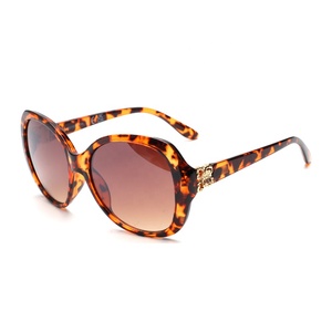 Modern Supply Wholesale OEM Custom Made butterfly Designer Brand Bat Women Lady Outdoor Leopard <strong>Party</strong> Sunglasses Sun <strong>Glasses</strong> - Product Image 1