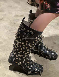 Rifacimento UPCYCLE stivali con rivetti in ottone fatti a mano Patchwork stile Unisex donna moda uomo lusso Vintage commento scarpe per uomo - Product Image 4