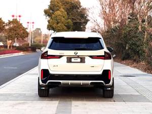 <span class=keywords><strong>BMW</strong></span> <span class=keywords><strong>X1</strong></span> de <span class=keywords><strong>Segunda</strong></span> <span class=keywords><strong>Mano</strong></span> para Viajes Familiares, SUV de 5 Puertas y 5 Asientos, Edición Deportiva Turbo 2.0T, Cuero Oscuro, <span class=keywords><strong>Techo</strong></span> <span class=keywords><strong>Solar</strong></span> Panorámico Automático, Excelente Estado - Product Image 4