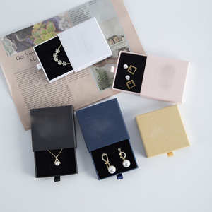 Caja de Almacenamiento de Joyas con Cajón Deslizante y Logotipo Personalizado, Venta al por Mayor, Caja de Almacenamiento de Anillos con Ranura para Tarjetas y Esponja - Product Image 5