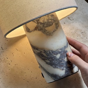 Lampe de chevet rétro en marbre de luxe léger, design créatif et tendance, style Wabi-sabi, lampe de table <span class=keywords><strong>d</strong></span>écorative avec abat-jour en tissu - Product Image 4
