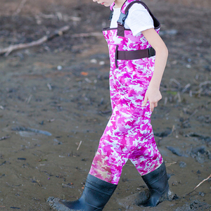 Vente en gros de waders de pêche en néoprène camouflage rose pour enfants et filles - Product Image 3