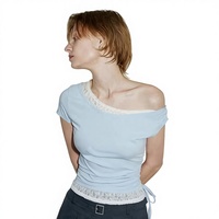 Kaos Wanita Seksi Modis, Bahan Bernapas, Gaya Cewek Kekinian dengan Kerah Halter, Polos Berwarna Solid untuk Musim Panas