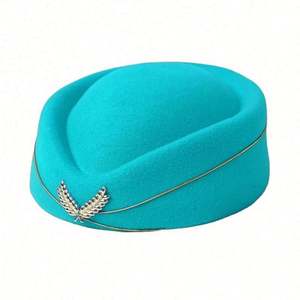 Accesorios de Moda al por Mayor: Sombrero Fedora Casual Diario Liso con Diseño de Avión y Estilo Azafata/Aeromoza - Product Image 1