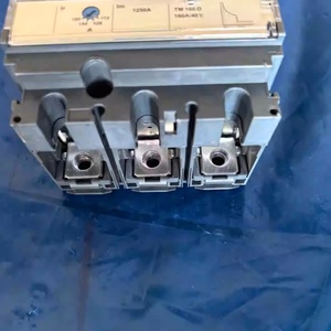 Disjoncteur à boîtier moulé CVS160F TMD 3P 160A, neuf et original, fournisseur de fabrication avec garantie d'un an - Product Image 4